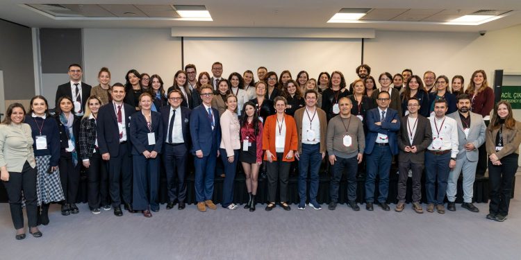 1. KOÇ KLİNİK ARAŞTIRMALAR SEMPOZYUMU GERÇEKLEŞTİ