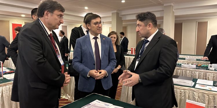 Büyükelçi Talip Küçükcan’dan Endonezya Sektörel Ticaret Heyetine Yakın İlgi