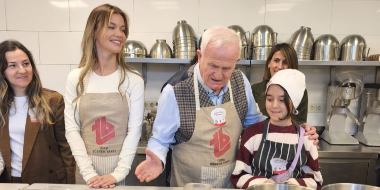TÜRK BÖBREK VAKFI ÇOCUKLAR VE UZMANLARLA MUTFAĞA GİRDİ, DİYABET HASTALIĞINA DİKKAT ÇEKİLDİ