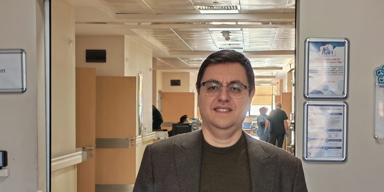 Sessiz İlerleyen Genetik Hastalığa Karşı Erken Tanı ve Doğru Yönetim Hayat Kurtarıyor