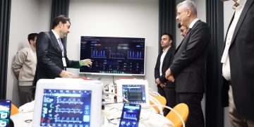 Sağlık Bakanı Memişoğlu, BIOSYS Medikal tesislerini gezdi